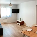 Apart Otel Terres De France 2*