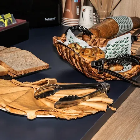 Terres De France شقة فندقية 2*