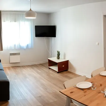 شقة فندقية Terres De France 2*