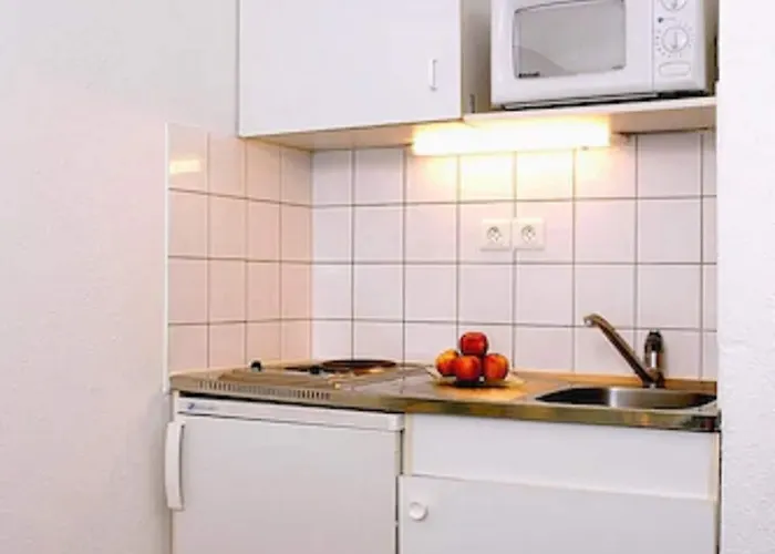 Apartmanhotel Terres De France 2*