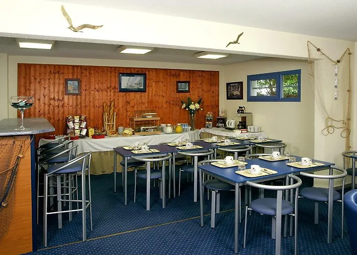 Terres De France Apartmanhotel Breszt