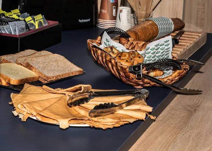 Terres De France Appart hôtel 2*