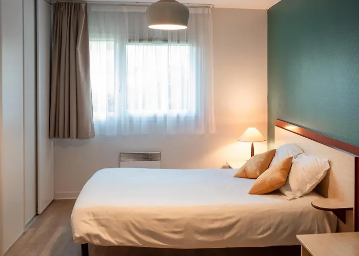 Apartmanhotel Terres De France 2*