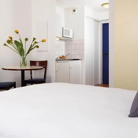 Hotel apartamentowy Terres De France 2*