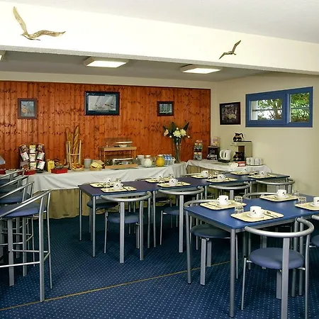 Terres De France Hotel apartamentowy Brest