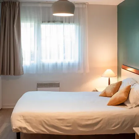 Hotel apartamentowy Terres De France 2*