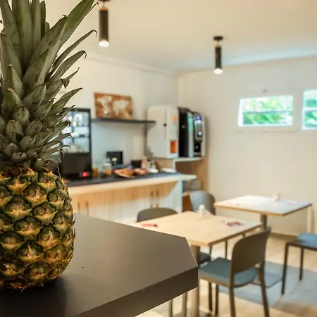 Terres De France Hotel apartamentowy 2*