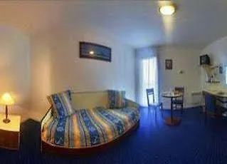 Hotel apartamentowy Terres De France 2*